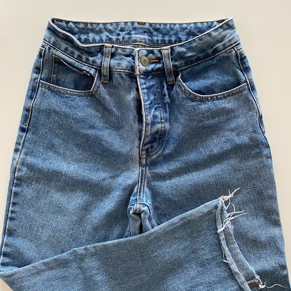 Straight Leg Jeans - Picture 1 of 2